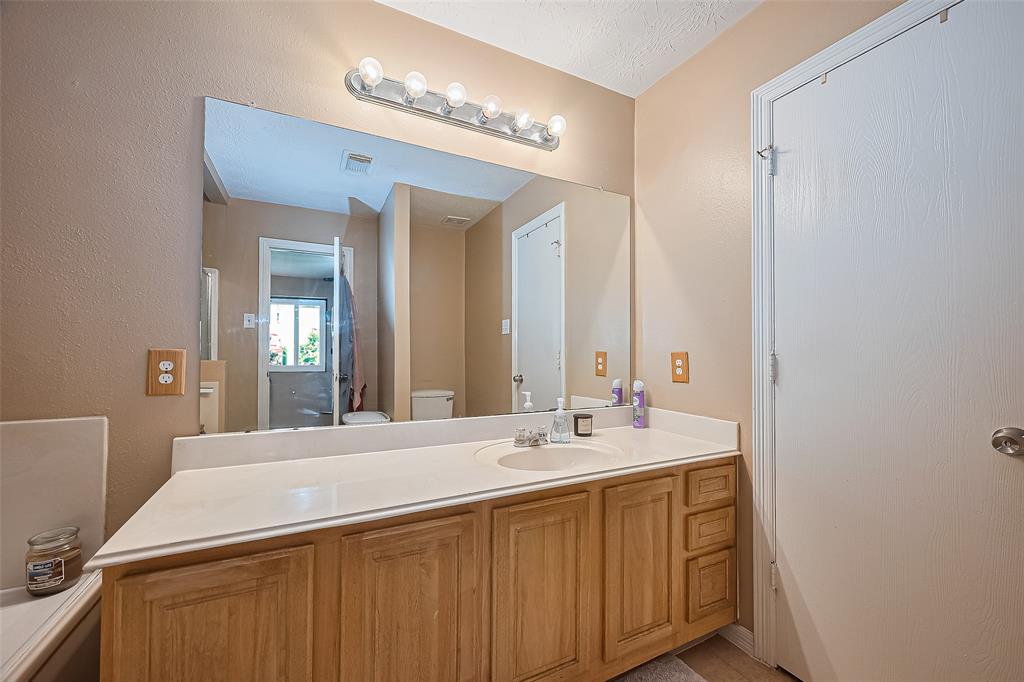 4559 Taino Drive, Baytown, Texas image 35