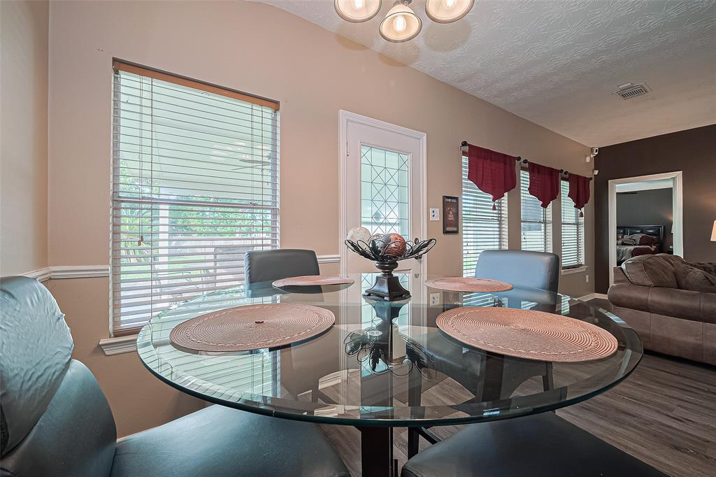4559 Taino Drive, Baytown, Texas image 17