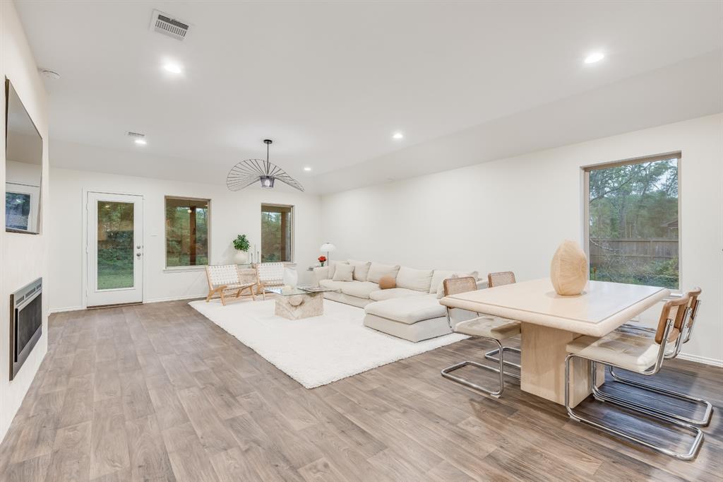 3110 Roman Forest Boulevard, New Caney, Texas image 6