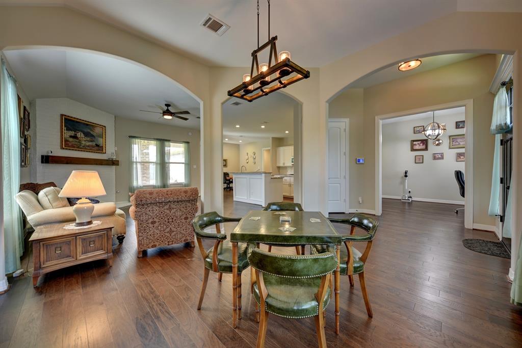 84 Briarwood Lane, Bellville, Texas image 12