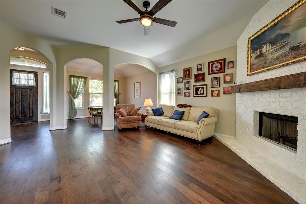 84 Briarwood Lane, Bellville, Texas image 13
