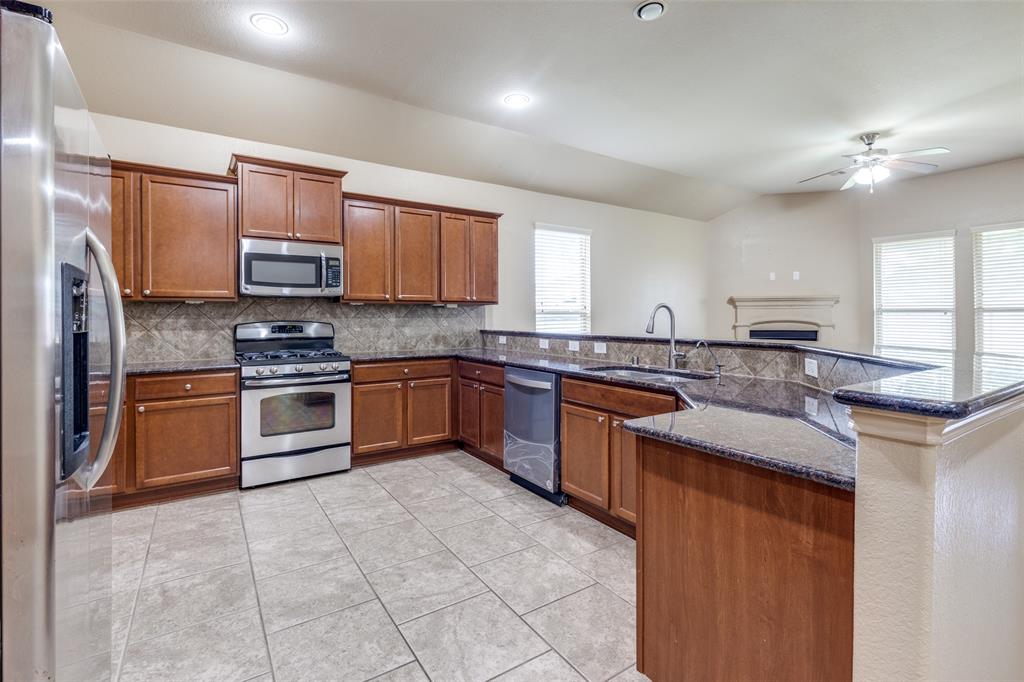 20206 Rusty Rock Lane, Cypress, Texas image 11