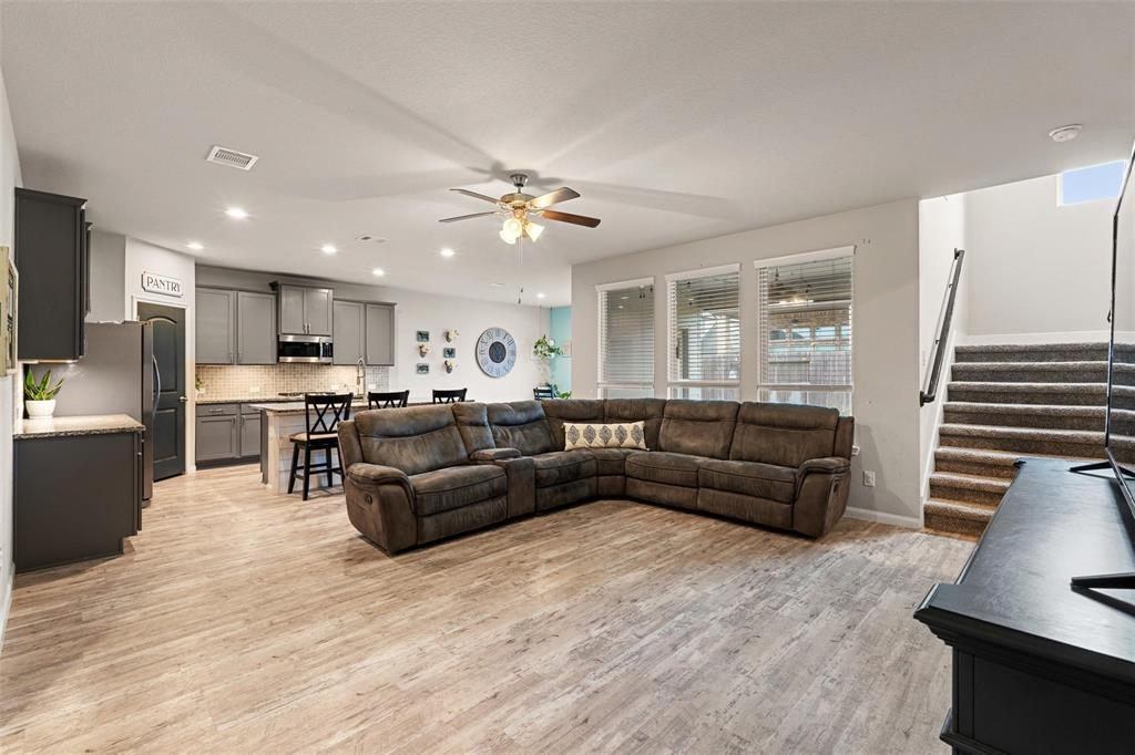 12627 Beddington Court, Tomball, Texas image 2