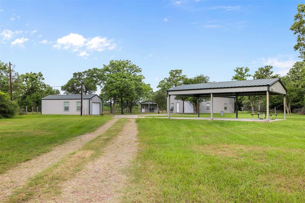 1072 Papenberg Lane, Columbus, Texas image 1