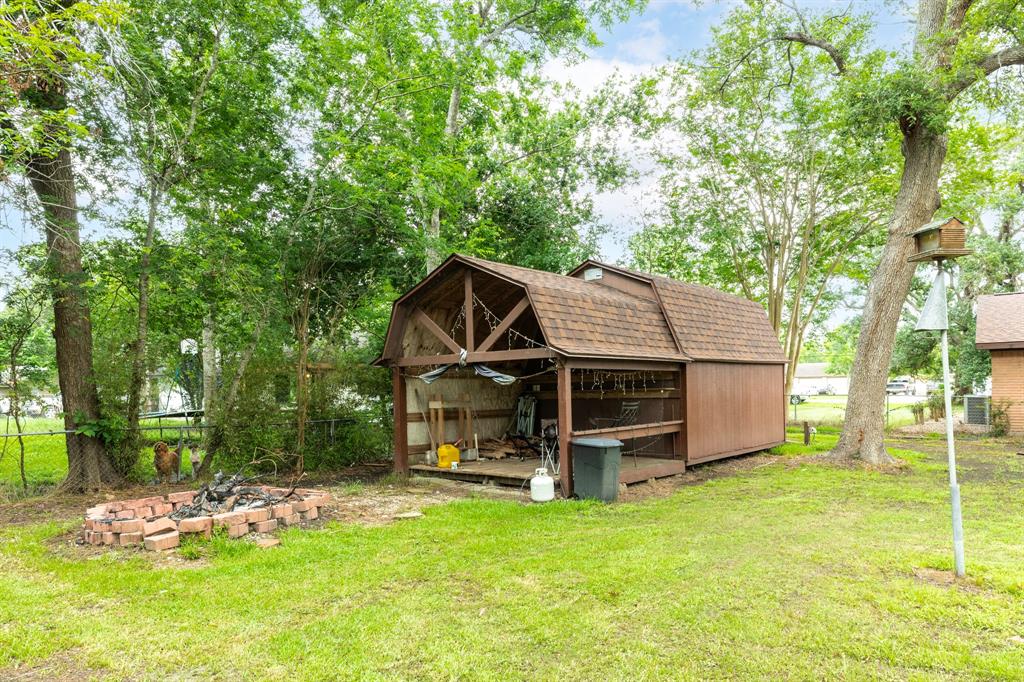 6915 Oak Bend Drive, Alvin, Texas image 27