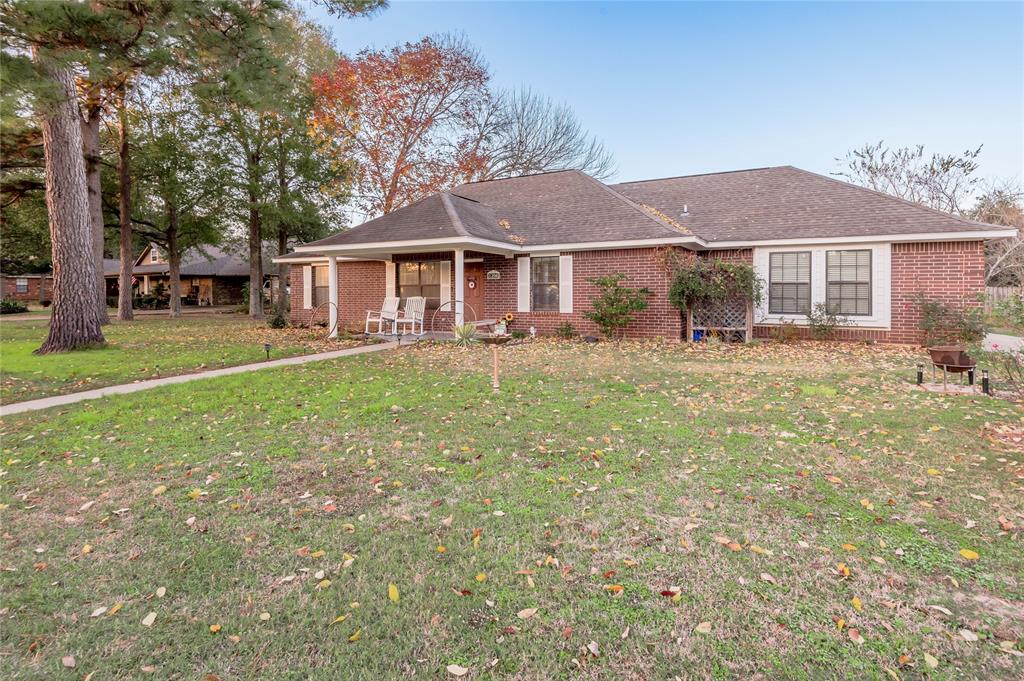 1206 Mary Lee Lane, Crockett, Texas image 2