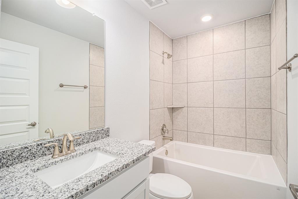 4411 Karam Landing Lndg, Dickinson, Texas image 10