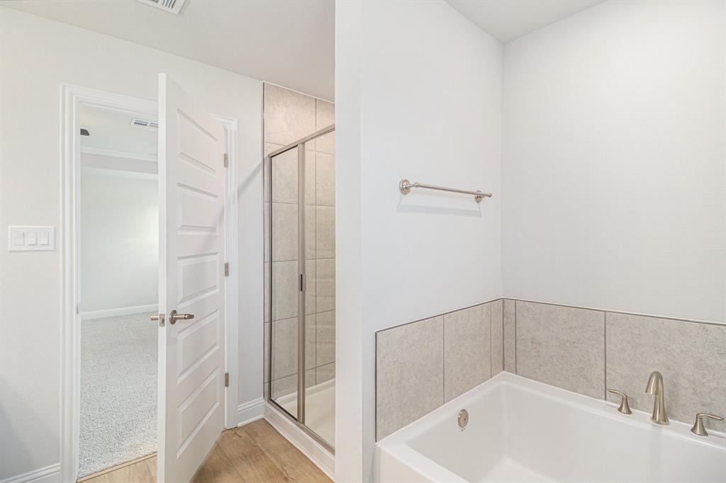 4411 Karam Landing Lndg, Dickinson, Texas image 9