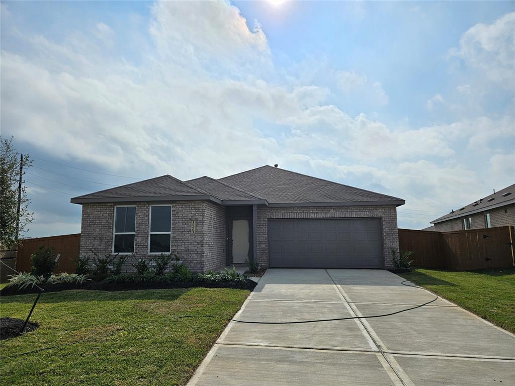 10603 Crimson Trace, Beasley, Texas image 1