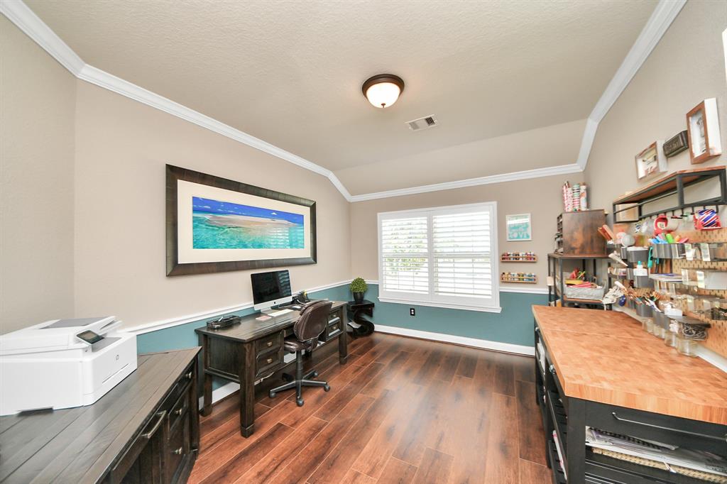 5131 Kingship Court, Katy, Texas image 9