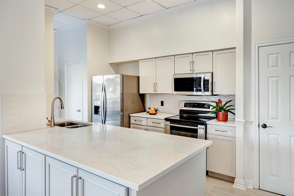 1111 Bering Drive #1103, Houston, Texas image 28