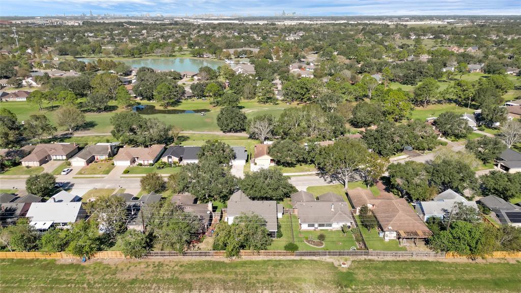 3022 S Peach Hollow Circle, Pearland, Texas image 34