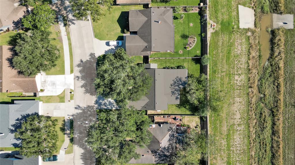 3022 S Peach Hollow Circle, Pearland, Texas image 29