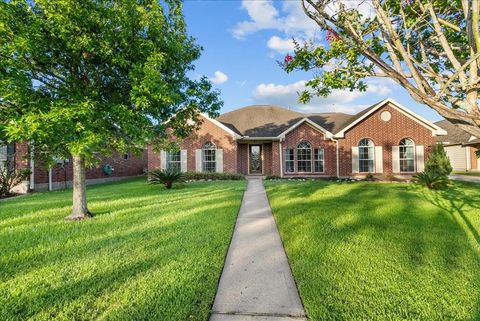 A home in League City