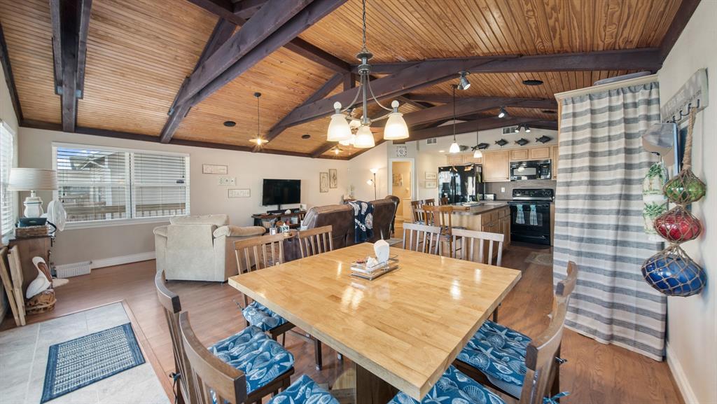 22210 Deaf P Smith Drive, Galveston, Texas image 16