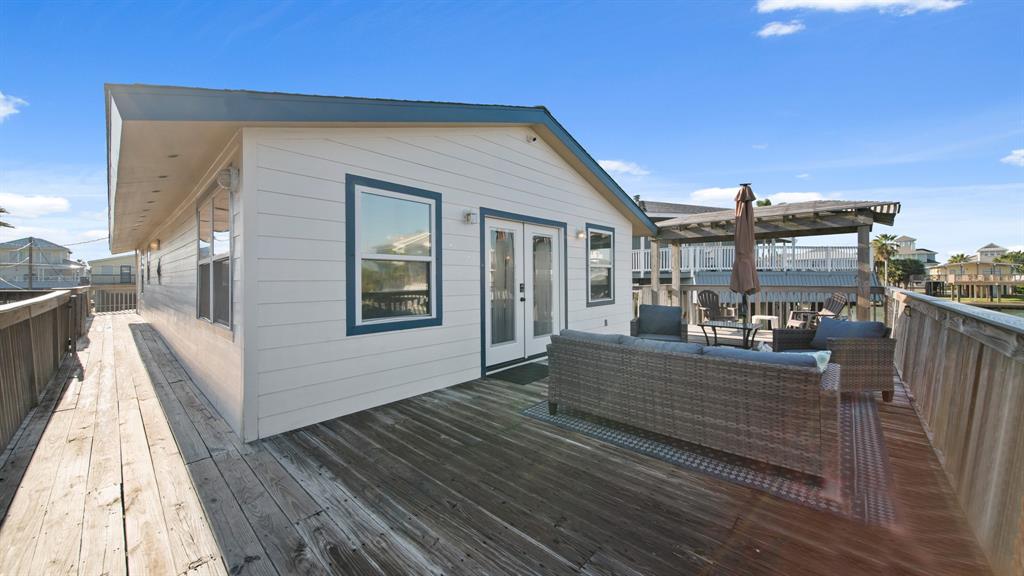 22210 Deaf P Smith Drive, Galveston, Texas image 30