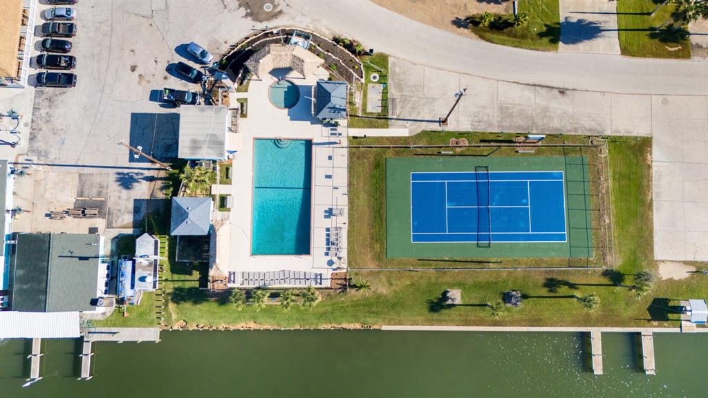 22210 Deaf P Smith Drive, Galveston, Texas image 3