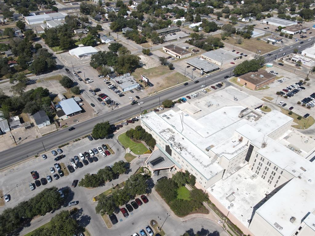 1403 N Navarro Street, Victoria, Texas image 39