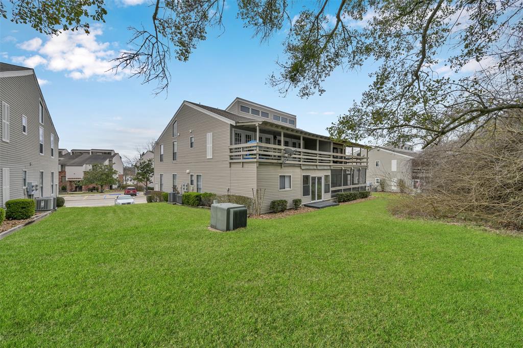 148 April Point Dr N Drive #148, Conroe, Texas image 2