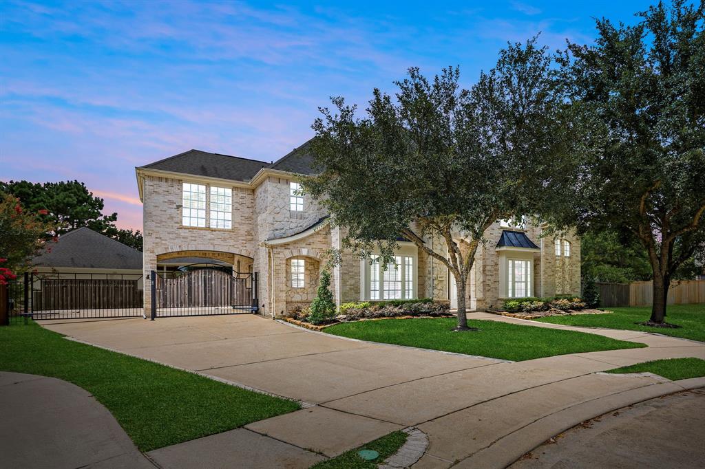 8818 Black Cherry Crossing
