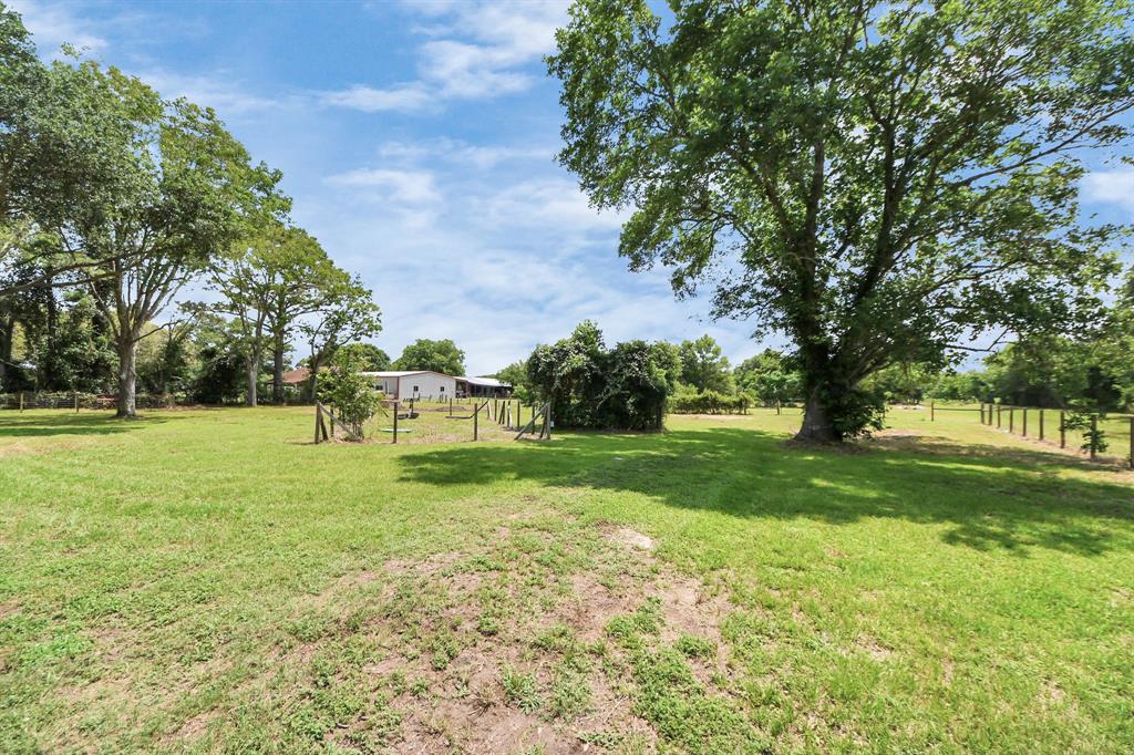 18011 Jungman Road, Damon, Texas image 36