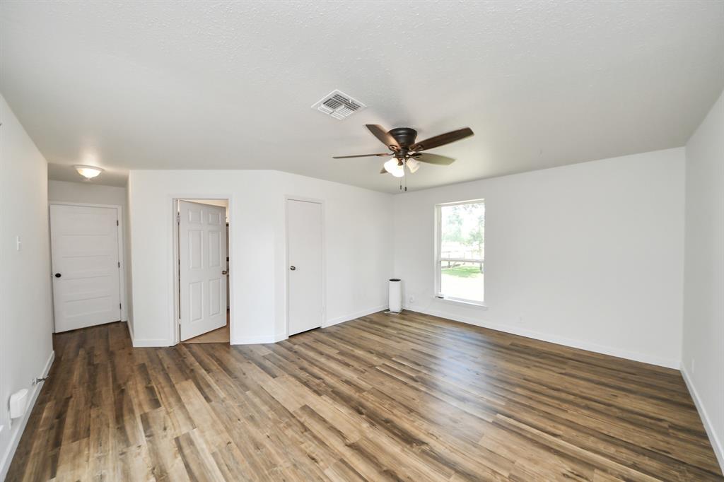 18011 Jungman Road, Damon, Texas image 22