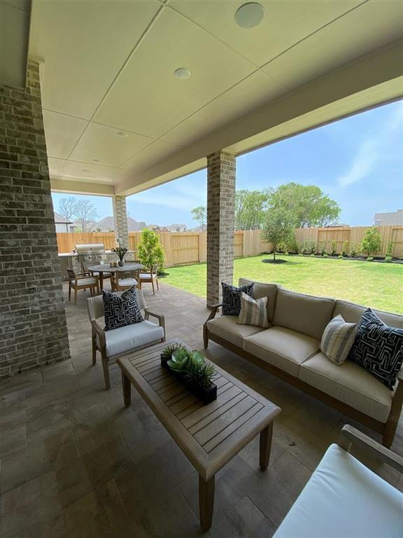 18741 Hepburn Lane, Conroe, Texas image 9