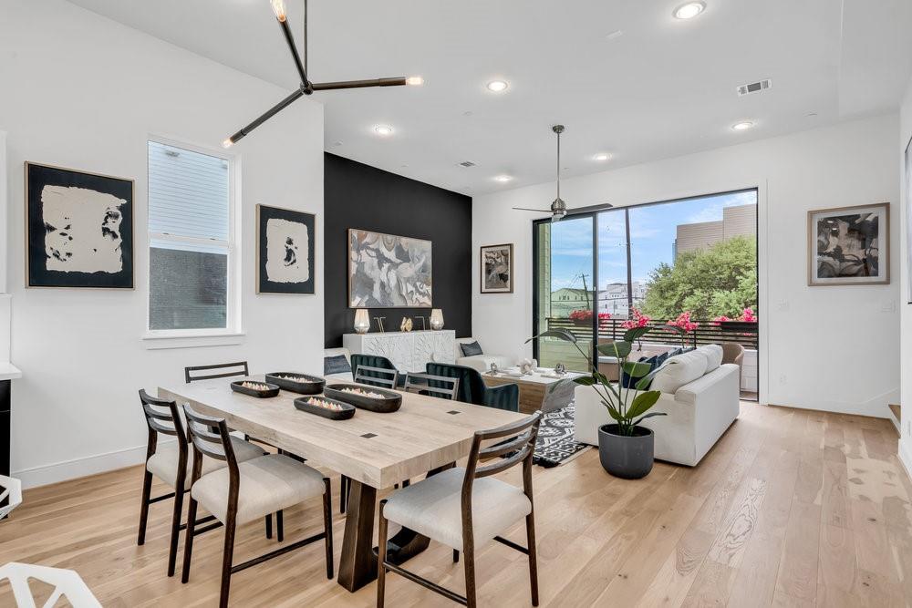 3 N St Charles St E Street, Houston, Texas image 14