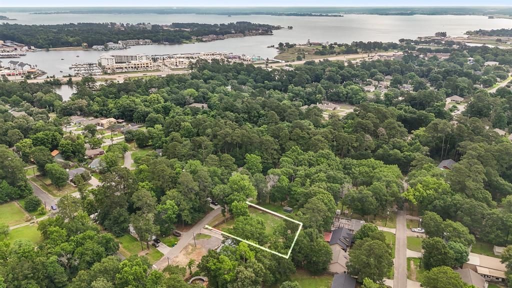 1212 Freedonia Street, Conroe, Texas image 9