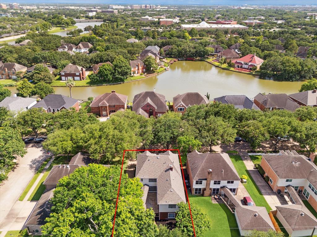 124 N Hall Drive, Sugar Land, Texas image 5