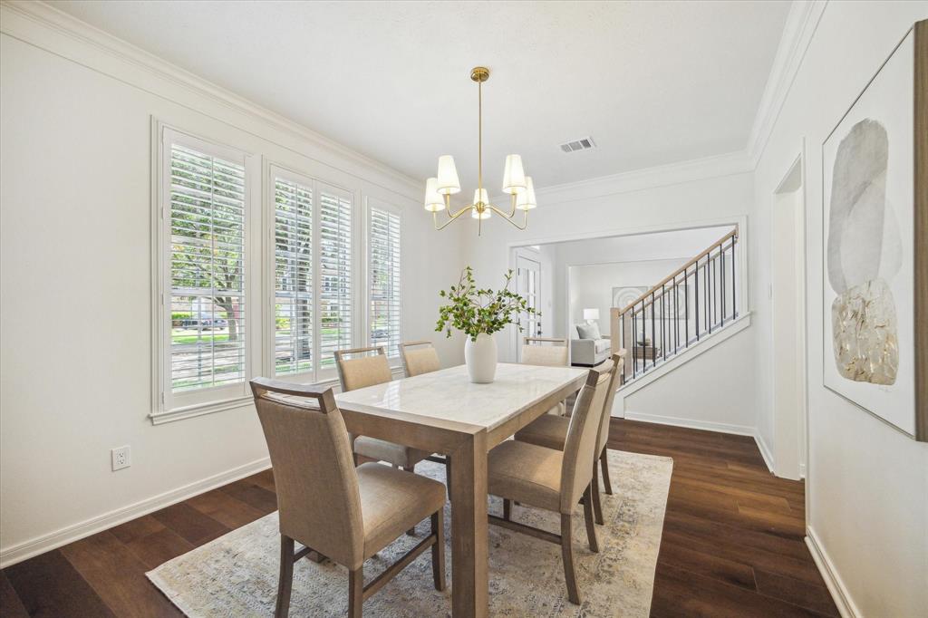 124 N Hall Drive, Sugar Land, Texas image 7