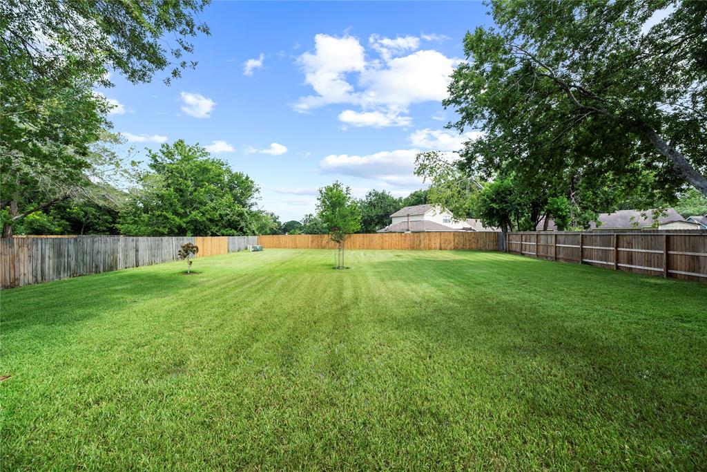 2706 Indian Trail Drive