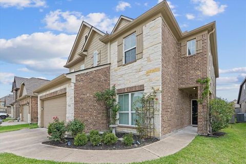 Photo of 17810 Acorn Field Trail, Humble, TX 77346 (MLS # 58350799) Photo of 17810 Acorn Field Trail, Humble, TX 77346 (MLS # 58350799)