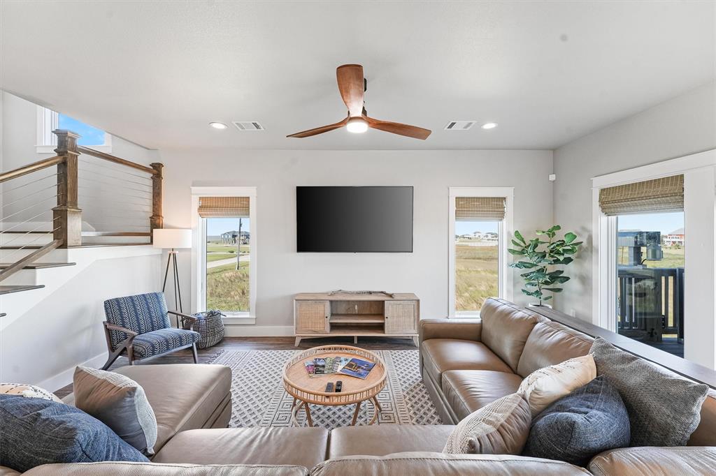 4003 Mitote Drive