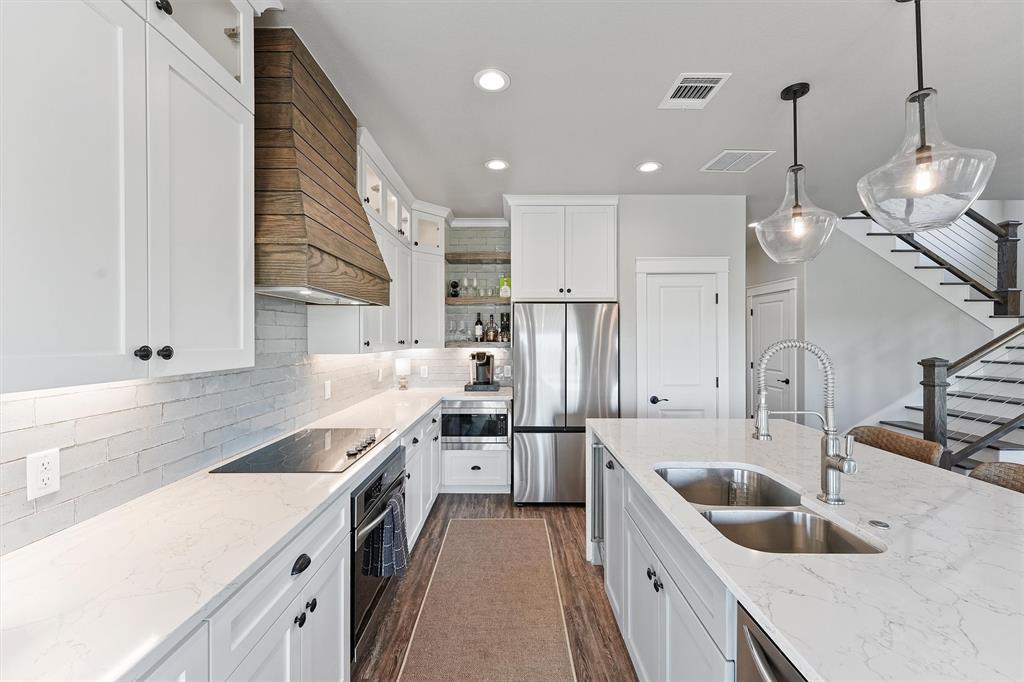 4003 Mitote Drive