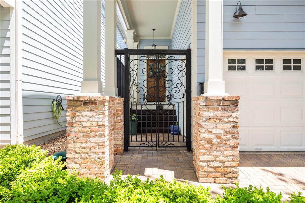 1136 Nadine Street