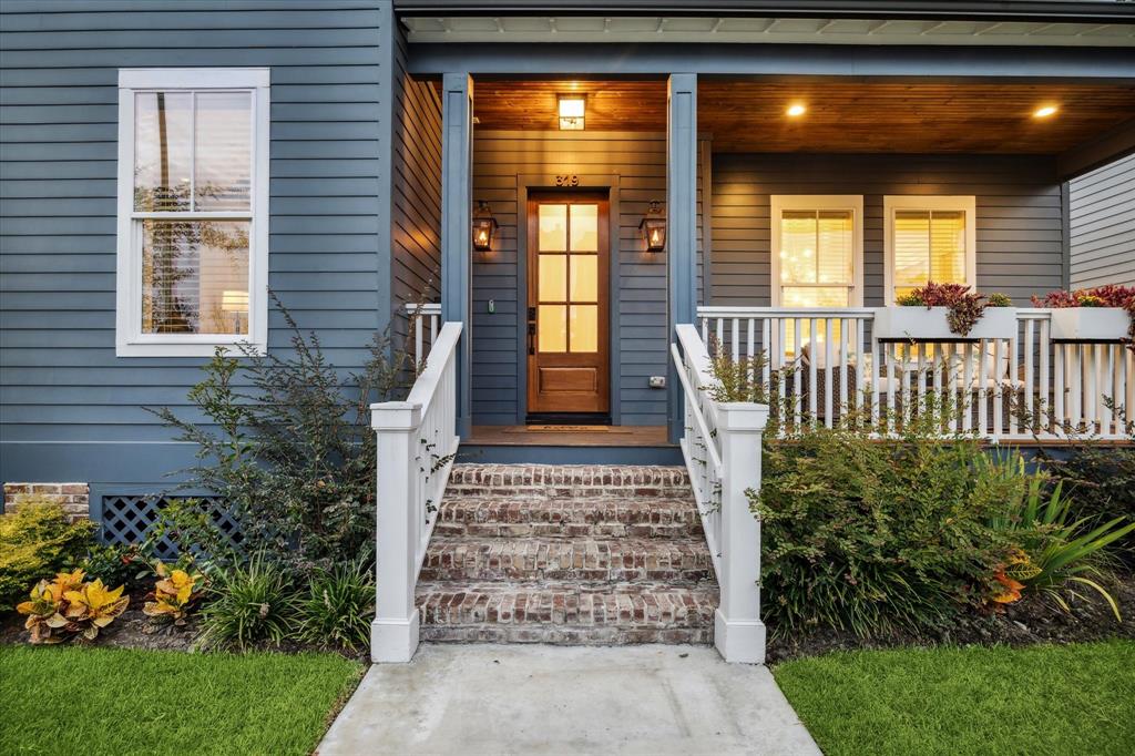 319 E 26th Street, Houston, Texas image 2