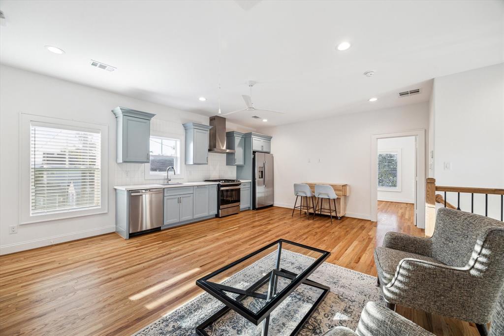 319 E 26th Street, Houston, Texas image 30