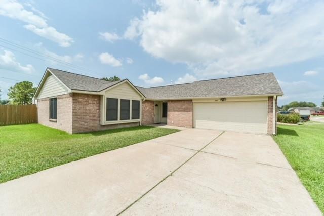 2066 Feather Ridge Drive, Missouri City, Texas image 1