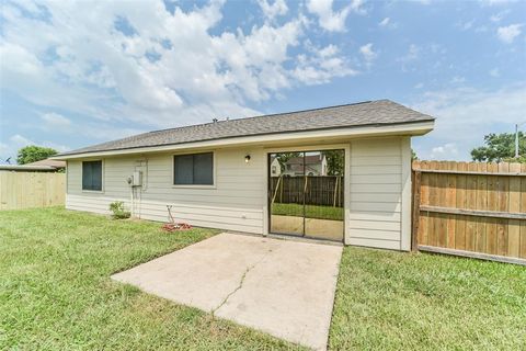 A home in Missouri City