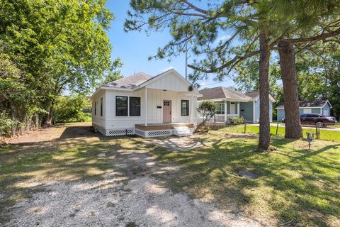 A home in La Marque