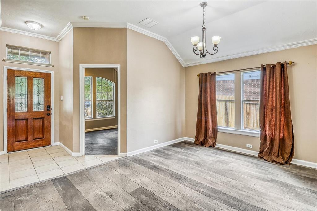 7523 Chathan Glen Lane