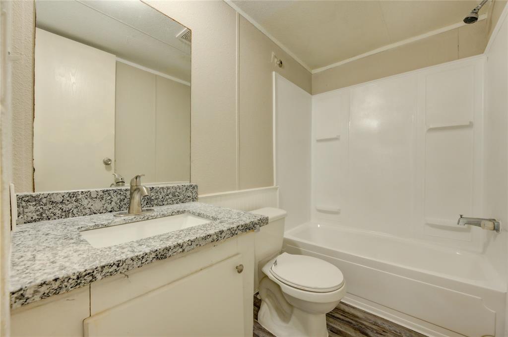 13265 Pecan Tree Drive, Willis, Texas image 9