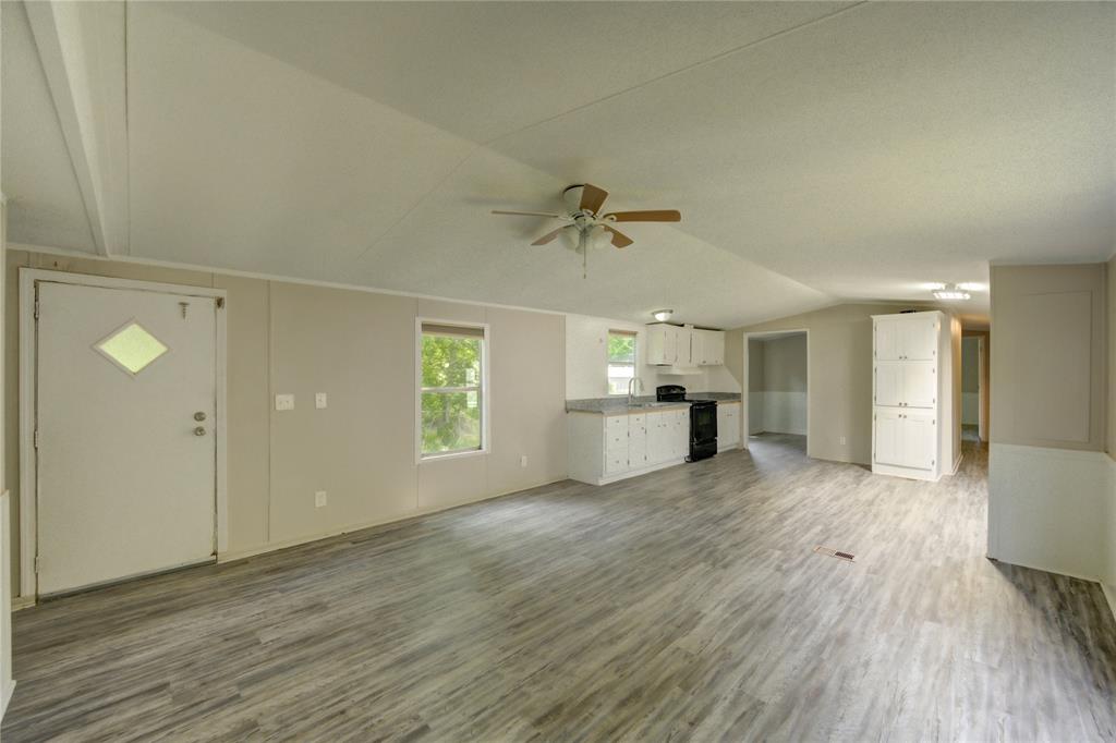 13265 Pecan Tree Drive, Willis, Texas image 7