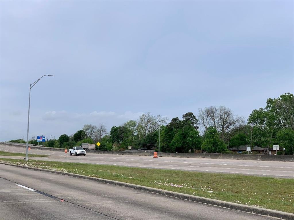 Hwy 146, Baytown, Texas image 3