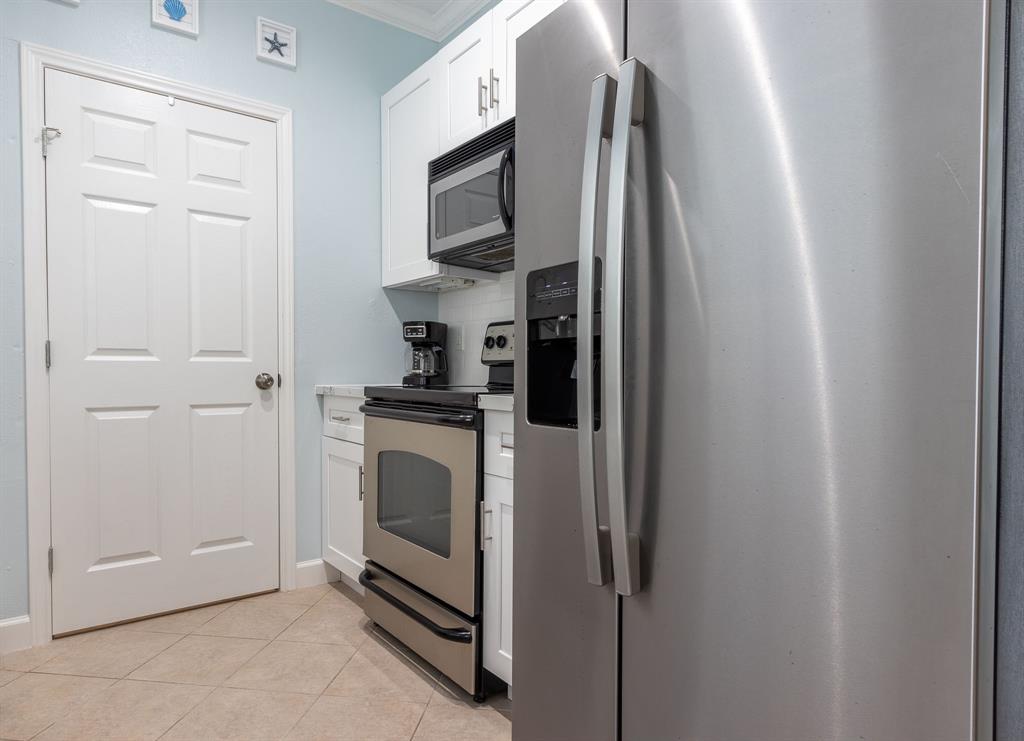7000 Seawall Boulevard #613, Galveston, Texas image 11