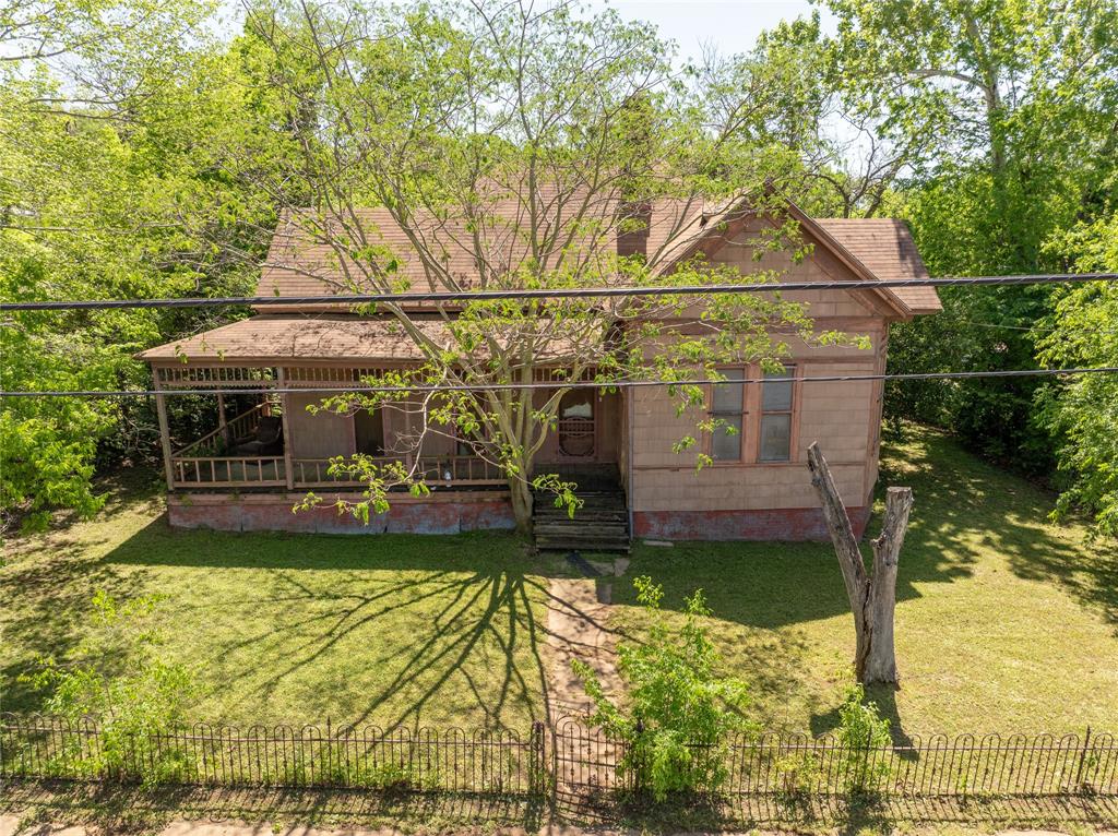 308 W Reagan Street, Palestine, Texas image 4