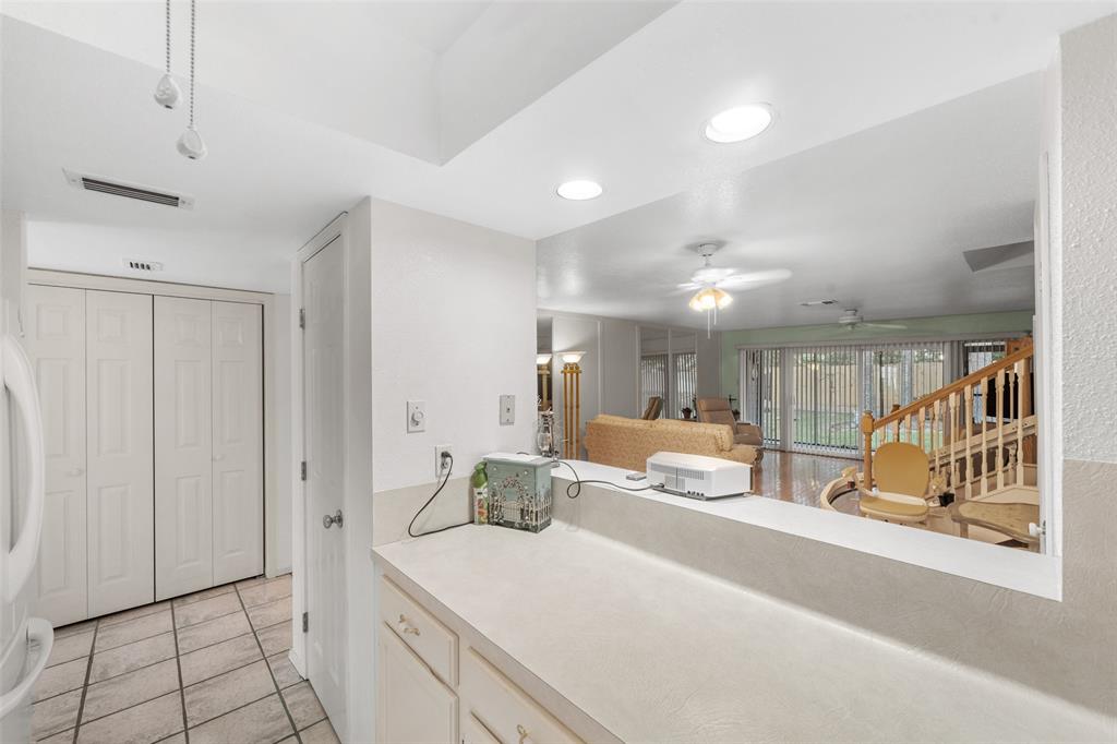 14911 Wunderlich Drive #1501, Houston, Texas image 8