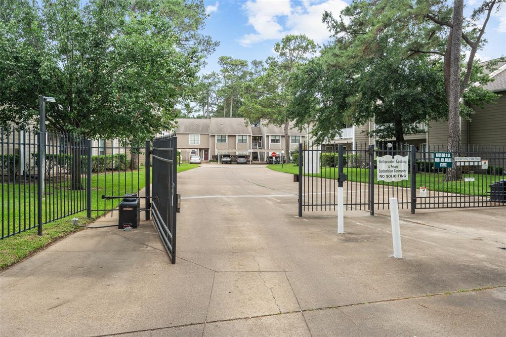 14911 Wunderlich Drive #1501, Houston, Texas image 25