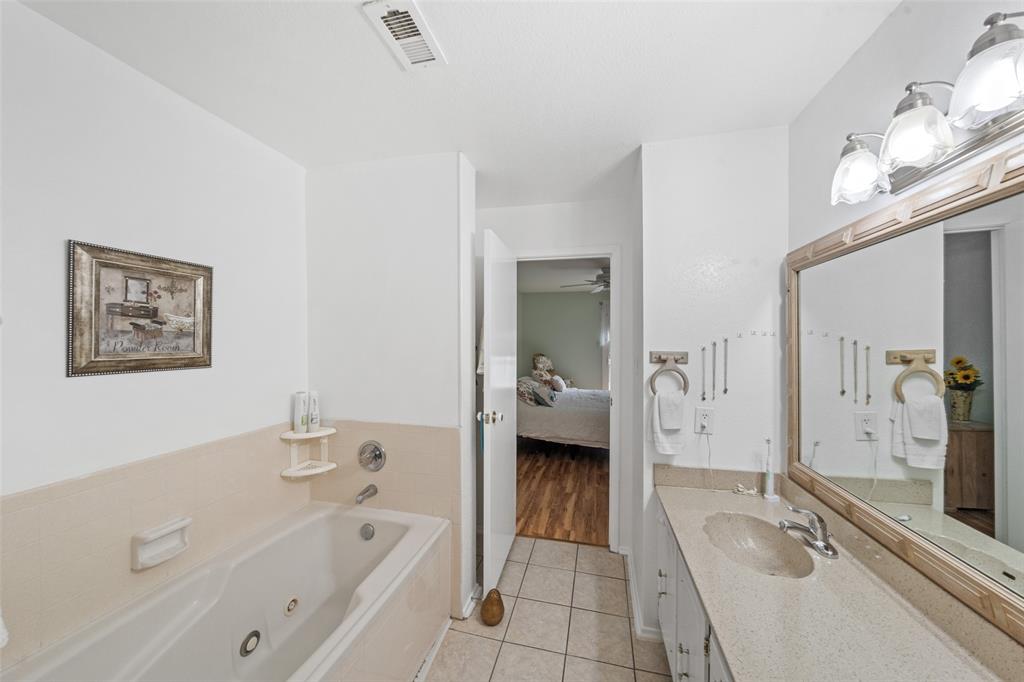 14911 Wunderlich Drive #1501, Houston, Texas image 18